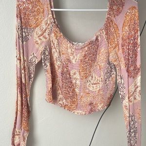 Flowy sleeve shirt!🎀💕